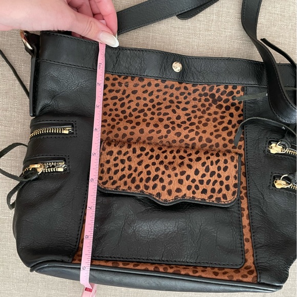 COPY - Rebecca Minkoff dexter black leather animal print bucket bag - Picture 9 of 12